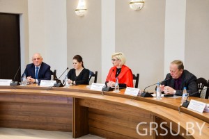 Дыялогавая пляцоўка па абмеркаванні рукапісу вучэбнага выдання па дысцыпліне «Гісторыя беларускай дзяржаўнасці» прайшла ў Гродне