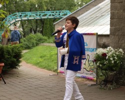 Бяром удзел у "Першакласным свяце", у Цэнтральным батанічным садзе г. Мінска  