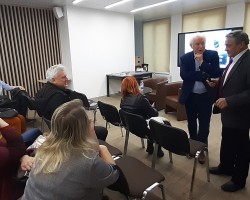 Презентация книги Я. Лауцюса «Благослови себя» с дополненной реальностью Презентация книги Я. Лауцюса «Благослови себя» с дополненной реальностью