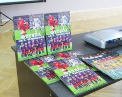 Встреча с читателями в День футбола! Встреча с читателями в День футбола!