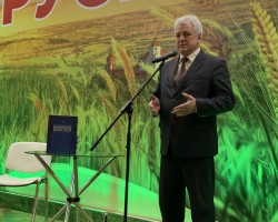 Презентация книг «Белорусский биатлон. 60 лет» и «99 знаменитых мест Беларуси» Презентация книг «Белорусский биатлон. 60 лет» и «99 знаменитых мест Беларуси»