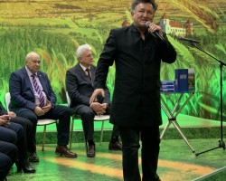 Презентация книг «Белорусский биатлон. 60 лет» и «99 знаменитых мест Беларуси» Презентация книг «Белорусский биатлон. 60 лет» и «99 знаменитых мест Беларуси»