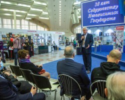 Презентация книги Л. Кучеровой  "Живая боль войны"