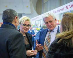 Презентация книги Л. Кучеровой  "Живая боль войны"