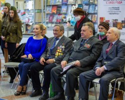 Презентация книги «Виктор Лазебник. Три войны генерала милиции». Презентация книги «Виктор Лазебник. Три войны генерала милиции».