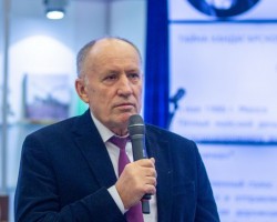 Презентация книги «Виктор Лазебник. Три войны генерала милиции». Презентация книги «Виктор Лазебник. Три войны генерала милиции».