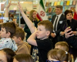 «Вясёлка», «Буся» і «Грошык і таямнічы кошык»: прэзентацыі для дзяцей у другі выставачны дзень