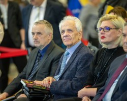 Куды вядуць «Дарогі да Паднябеснай»: прэзентацыя кнігі Алеся Карлюкевіча