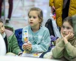 «Вясёлка», «Буся» і «Грошык і таямнічы кошык»: прэзентацыі для дзяцей у другі выставачны дзень