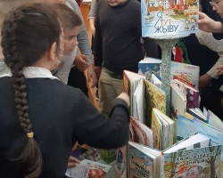 Часопісы «Вясёлка» і «Буся» ў Слуцкай раённай цэнтральнай бібліятэцы Часопісы «Вясёлка» і «Буся» ў Слуцкай раённай цэнтральнай бібліятэцы