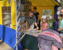 «Первоклассный праздник» с «Рюкзачком»: выходные в Ботаническом саду «Первоклассный праздник» с «Рюкзачком»: выходные в Ботаническом саду