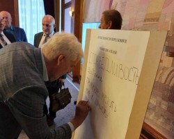 Международный круглый стол «Вечные ценности через книги. В основе справедливость» прошёл накануне Дня письменности