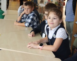 Пушкінская бібліятэка сустрэла часопіс «Вясёлка» ў Тыдзень роднай мовы