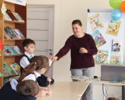 Пушкінская бібліятэка сустрэла часопіс «Вясёлка» ў Тыдзень роднай мовы