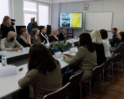 Журнал «Мастацтва і школа» на пресс-конференции «Государственная поддержка талантливой молодёжи, профориентация и популяризация изобразительного искусства в Беларуси»