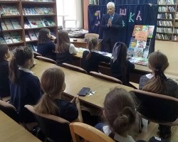 Уладзiмiр Лiпскi: майстар-клас у дзіцячай бібліятэцы iмя Васiля Віткі