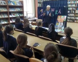 Уладзiмiр Лiпскi: майстар-клас у дзіцячай бібліятэцы iмя Васiля Віткі