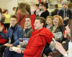 Мир книг с дополненной реальностью: презентации серий «99 захватывающих фактов» и «Мир путешествий»