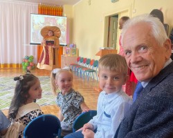 Дзень народзінаў дзіцячага садка «Ліхтарык» разам з часопісамі «Вясёлка» і «Буся»