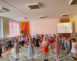 Дзень народзінаў дзіцячага садка «Ліхтарык» разам з часопісамі «Вясёлка» і «Буся»