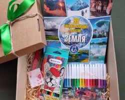 Издательство "Адукацыя і выхаванне" представило новые подарочные боксы к 23 февраля Издательство "Адукацыя і выхаванне" представило новые подарочные боксы к 23 февраля