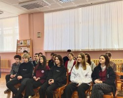 Путешествие по Беларуси и миру вместе с серией «Мир путешествий» и книгой «99 знаменитых мест Беларуси» Путешествие по Беларуси и миру вместе с серией «Мир путешествий» и книгой «99 знаменитых мест Беларуси»