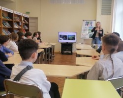 Журнал "Рюкзачок" встретился с 6-классниками в библиотеке имени Пушкина Журнал "Рюкзачок" встретился с 6-классниками в библиотеке имени Пушкина