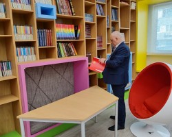 Директор издательства Валентин Янович Новогродский посетил Российскую государственную детскую библиотеку Директор издательства Валентин Янович Новогродский посетил Российскую государственную детскую библиотеку