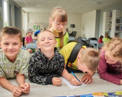 В гостях у издательства «Адукацыя і выхаванне» побывали ребята из летнего лагеря школы № 140 г. Минска. В гостях у издательства «Адукацыя і выхаванне» побывали ребята из летнего лагеря школы № 140 г. Минска.