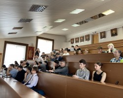 Главный редактор «Беларускага гістарычнага часопіса» встретился с обучающимися учреждений образования Брестчины. Главный редактор «Беларускага гістарычнага часопіса» встретился с обучающимися учреждений образования Брестчины.