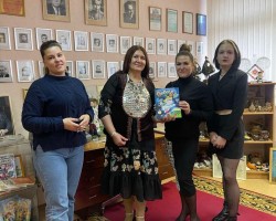 В рамках визита башкирской делегации в Беларусь состоялась встреча с главными редакторами журналов издательства «Адукацыя і выхаванне» в музее журнала «Вясёлка». В рамках визита башкирской делегации в Беларусь состоялась встреча с главными редакторами журналов издательства «Адукацыя і выхаванне» в музее журнала «Вясёлка».